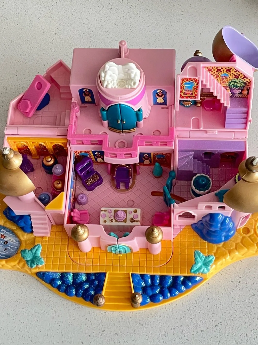 Vintage Disney Polly Pocket Aladdin Jasmine's Royal Palace 1996